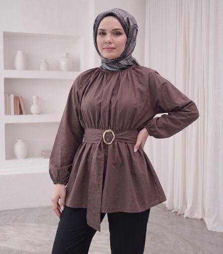 Kemer Detaylı Peplum Tunik Gömlek - Kahverengi – ön görünüm